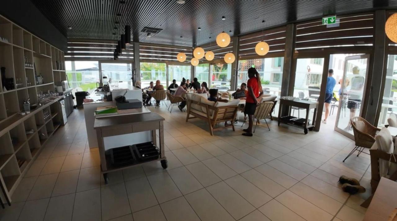 Pamandzi Ibis Styles Mayotte Aeroport מראה חיצוני תמונה