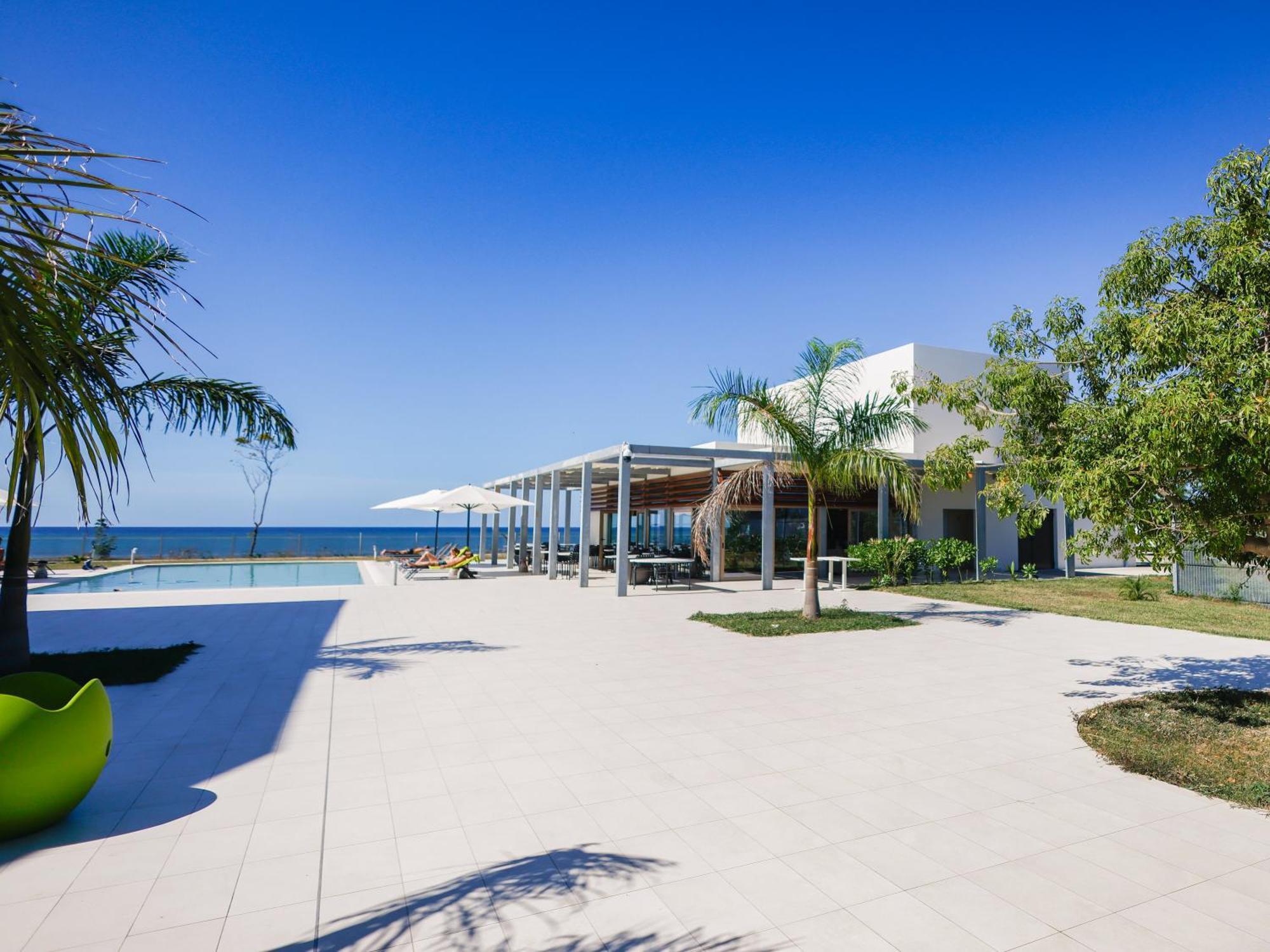 Pamandzi Ibis Styles Mayotte Aeroport מראה חיצוני תמונה